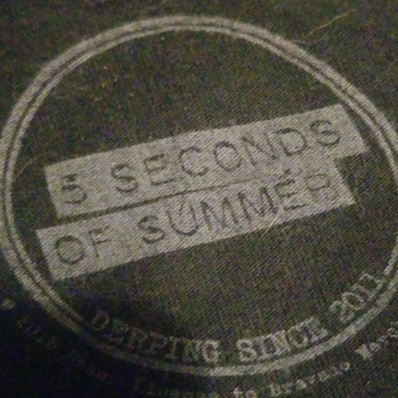 5 seconds of summer tshirt 2011 - Picture 3 of 3
